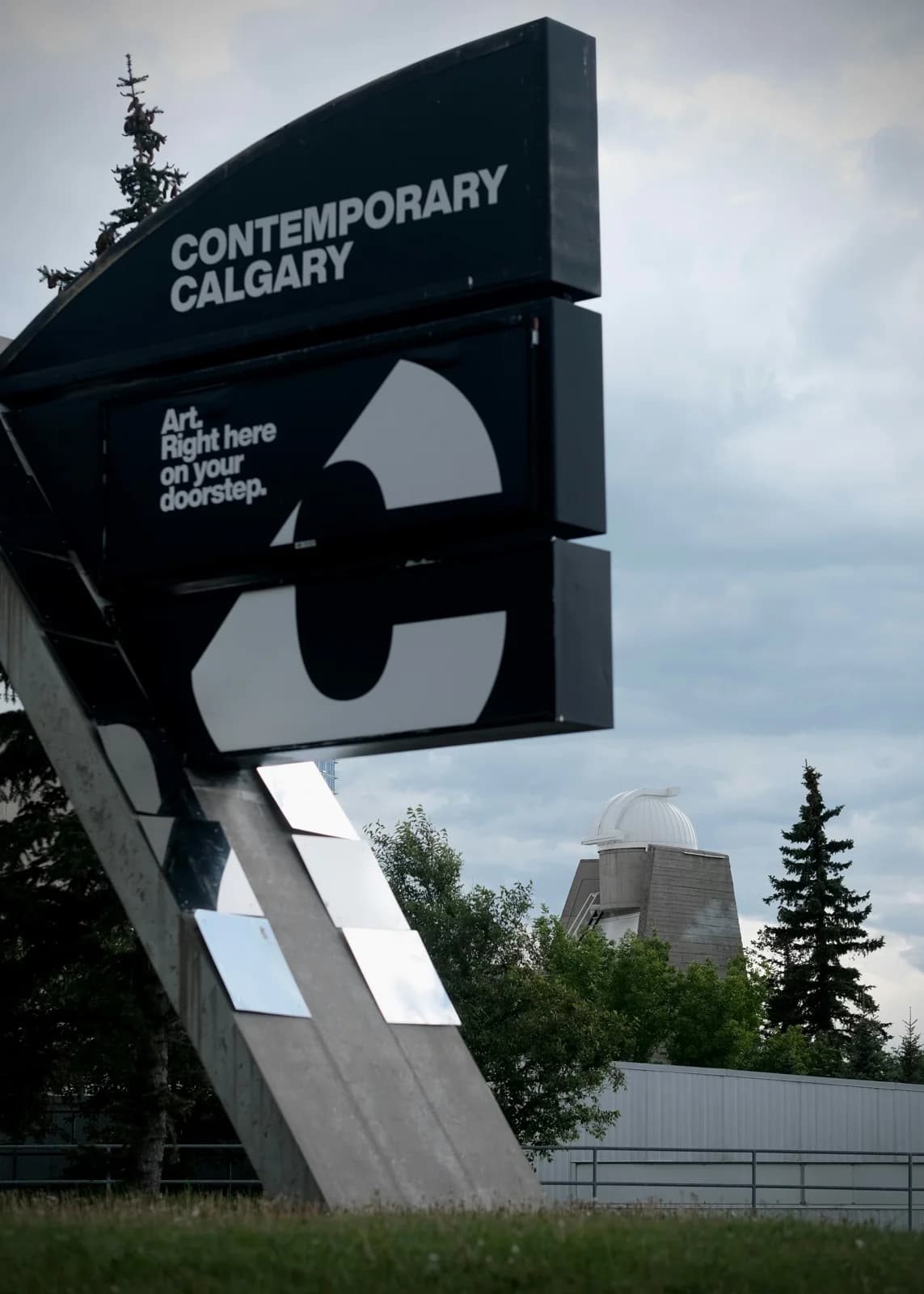 A sign for Contemporary Calgary